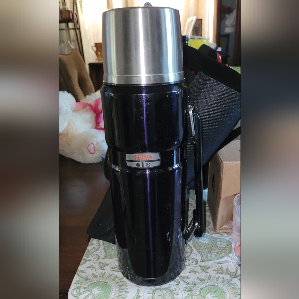 Thermos 40 Oz Wide Mouth Food or Beverage Vacuum Insulated Bottle Hot/cold